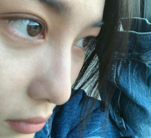 背1万包包去买菜,背十万的包去买菜