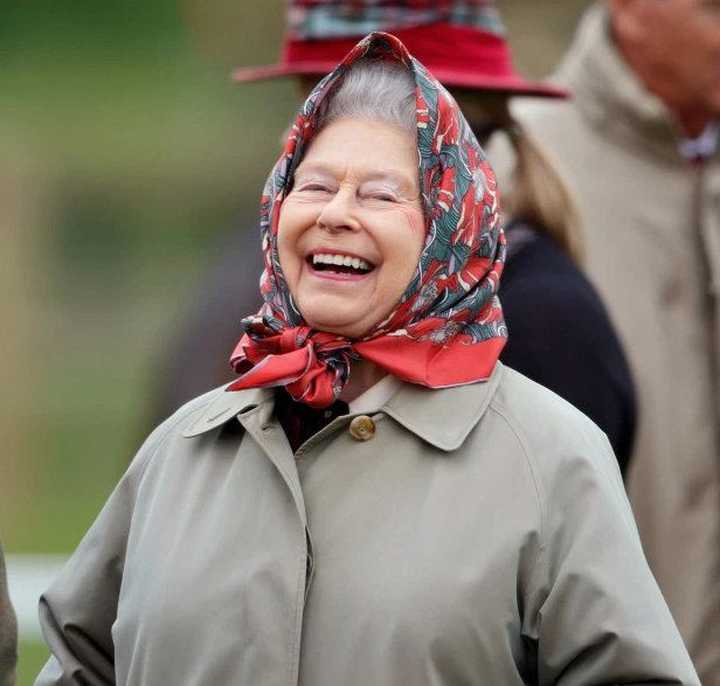 梅根构陷英国王室,梅根因祸得福