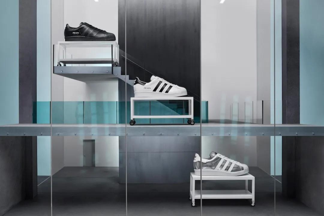 每周联名X讯|穿上马里奥篮球鞋，顶砖时的跳跃都更加有力