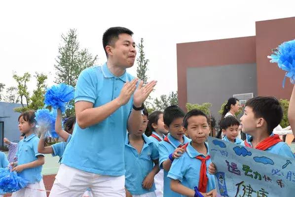 别人家的学校,天府七小和元音小学哪个好
