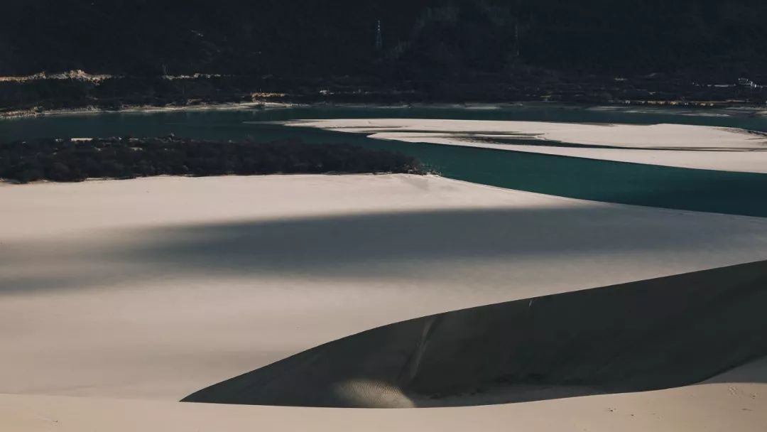 魔幻城市旅游景观,魔幻山城旅游感受