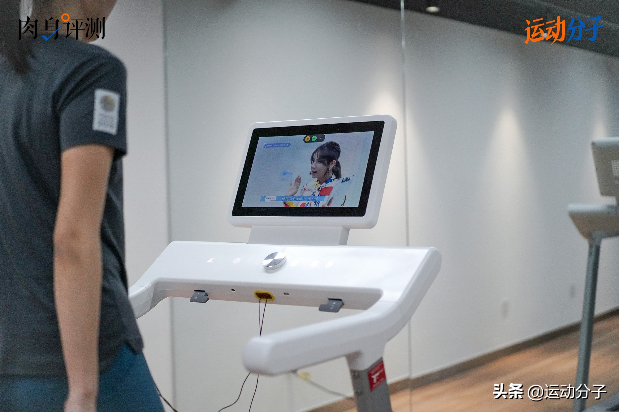 赤兔pro跑步机和gxa跑步机对比,赤兔跑步机和gxa跑步机哪个好