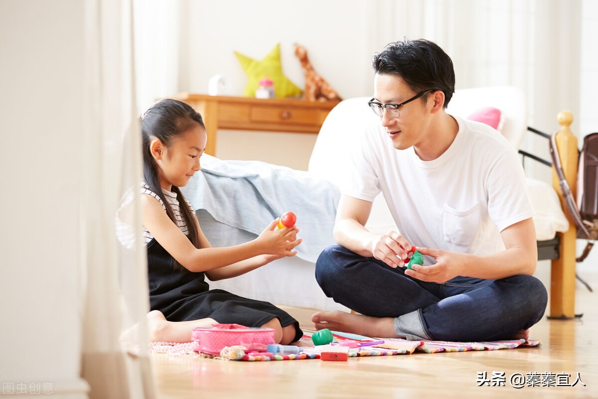 小孩死活不上幼儿园怎么办,孩子天天哭闹死活不愿意去幼儿园