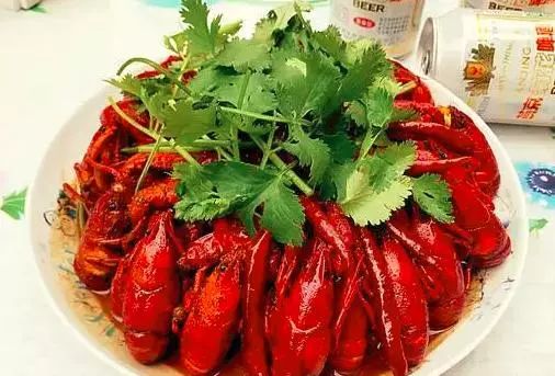 夜啤酒比较有特色的菜品,啤酒系列的菜品有哪些特点