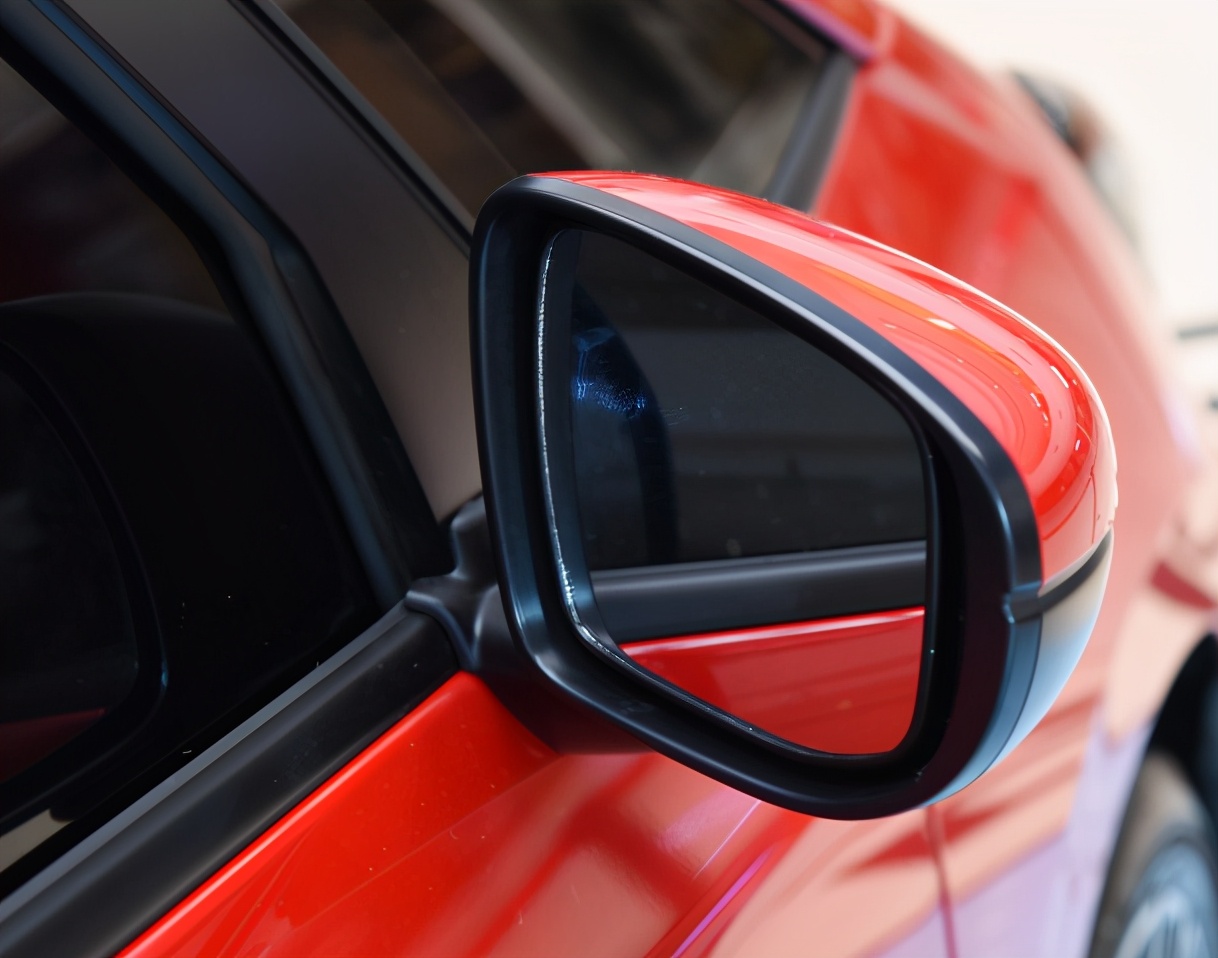 刚上市就降7000的本田飞度，性能犹如小钢炮，不比大*香众**吗？