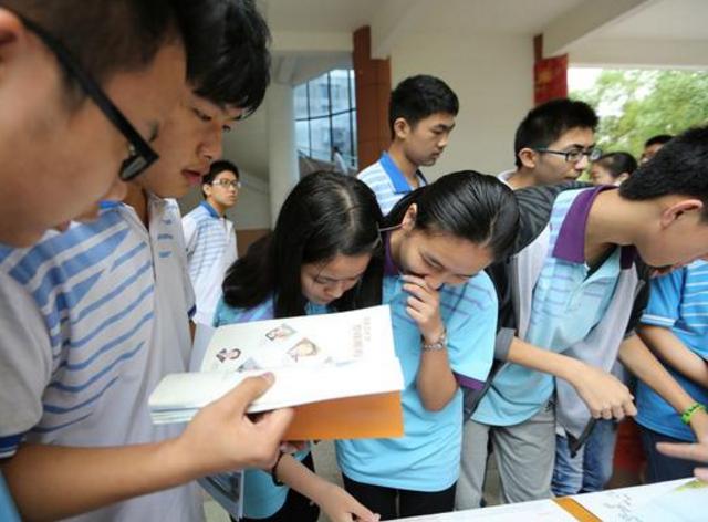 女生适合学的专业就业前景好的,未来几年女生就业前景好的专业