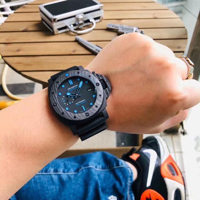 世界最大劳力士钟表,劳力士最大的钟表