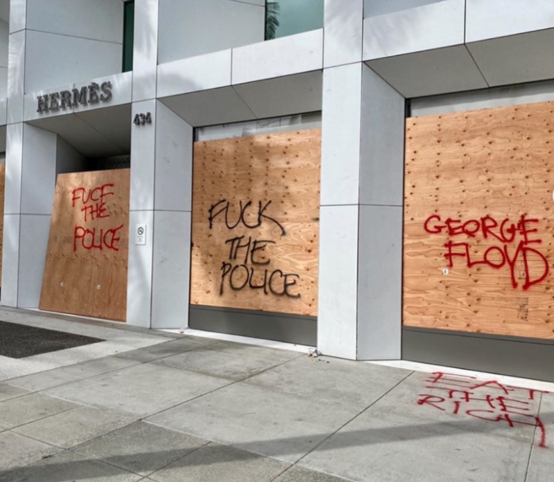 supremenike巴西,趁火打劫2019