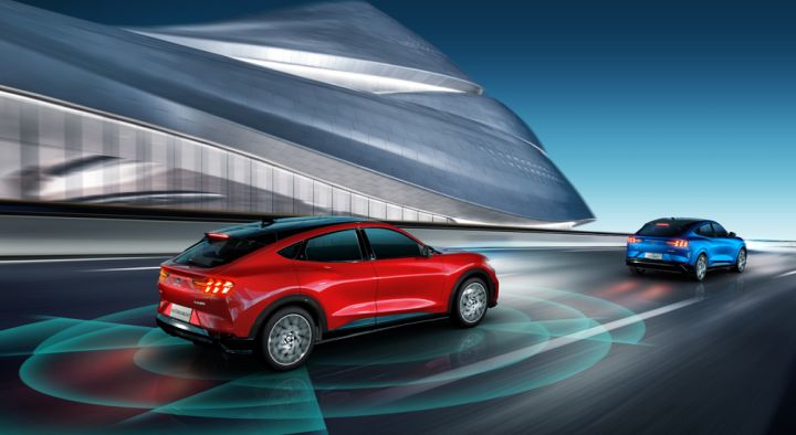 福特mustangmach-e好开吗,福特mustangmach-e底盘