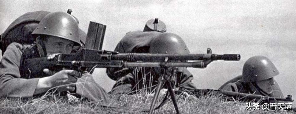 二战zb26捷克式轻机枪重量,二战捷克zb60重机枪