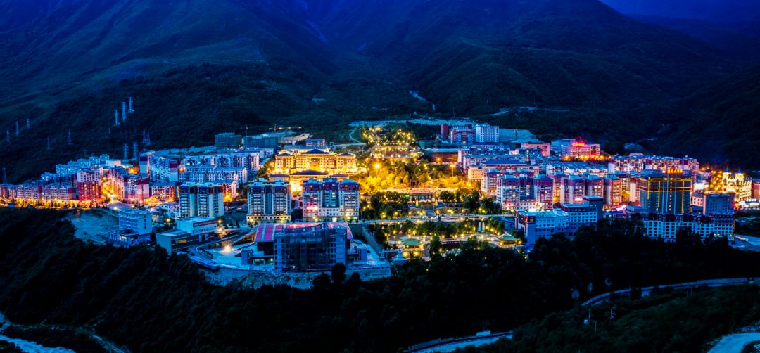 从康定开始一路都是绝美风景,从康定到新都桥景色视频