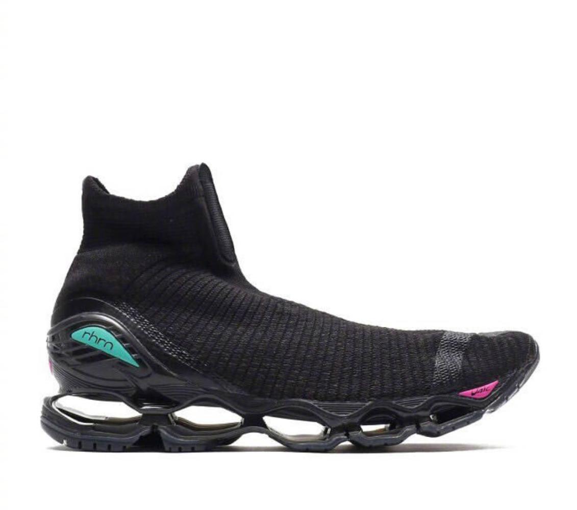 美津浓跑鞋和阿迪达斯,美津浓足球鞋和李宁足球鞋怎么选