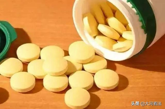 贩卖医药数据、暗做药代，这位医院工作人员付出惨重代价