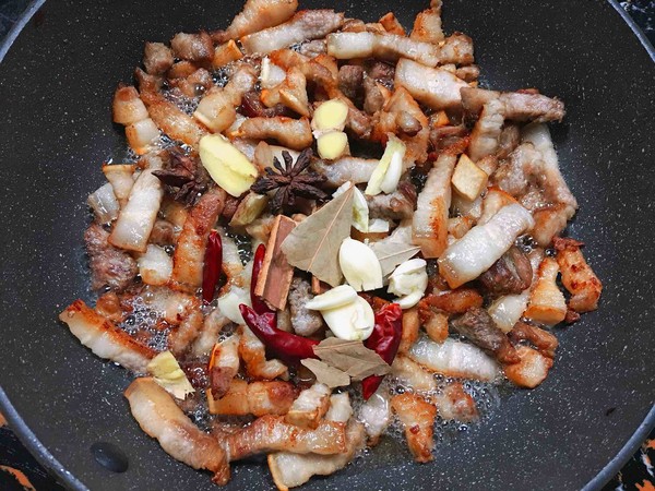 70岁老人卤肉秘制配方,老师傅教卤肉的做法