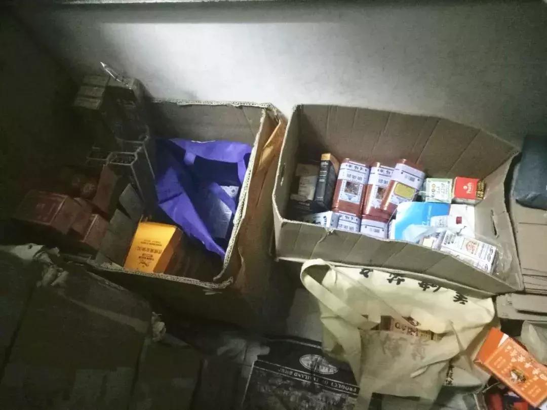 公安查获40余万种假药假消息,警察查获假中药