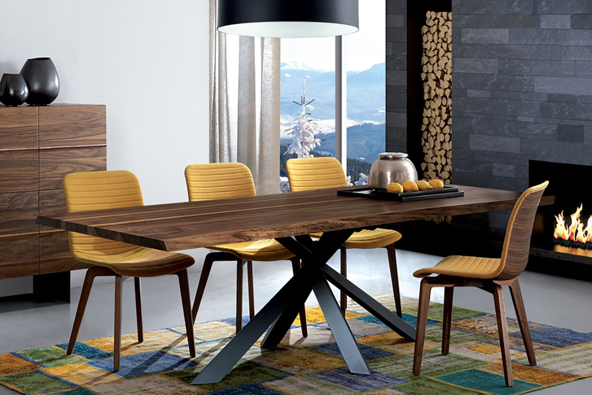 实木圆餐桌椅效果图,阳光家具实木餐桌椅