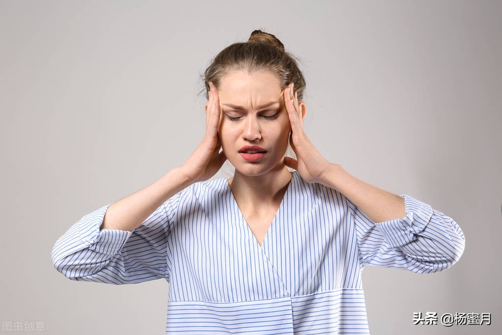 女生怎么变得笨笨的,为啥女的笨笨的