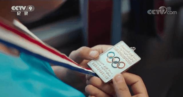 登上央视！超燃！*疆新**少女的足球梦被拍成纪录片