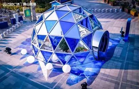 为了让你过好圣诞,他们把全世界搬进了购物中心