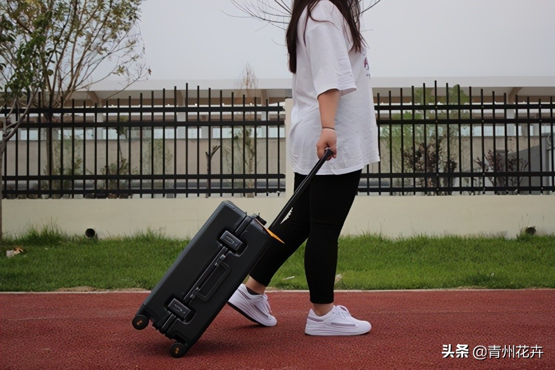 旅行好搭档-地平线8号行李箱测评