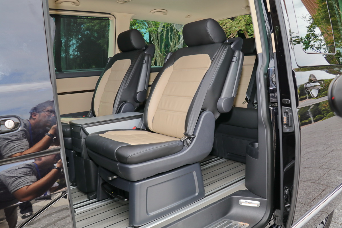 进口大众multivan精彩实拍展示,19年大众帕萨特混动试驾