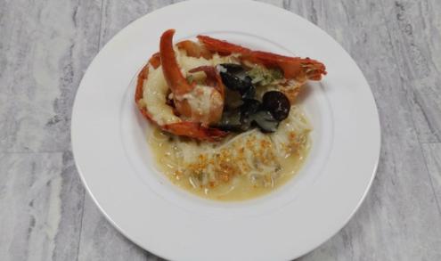 龙虾大餐美食推荐,蒜蓉龙虾地道海鲜大餐推荐