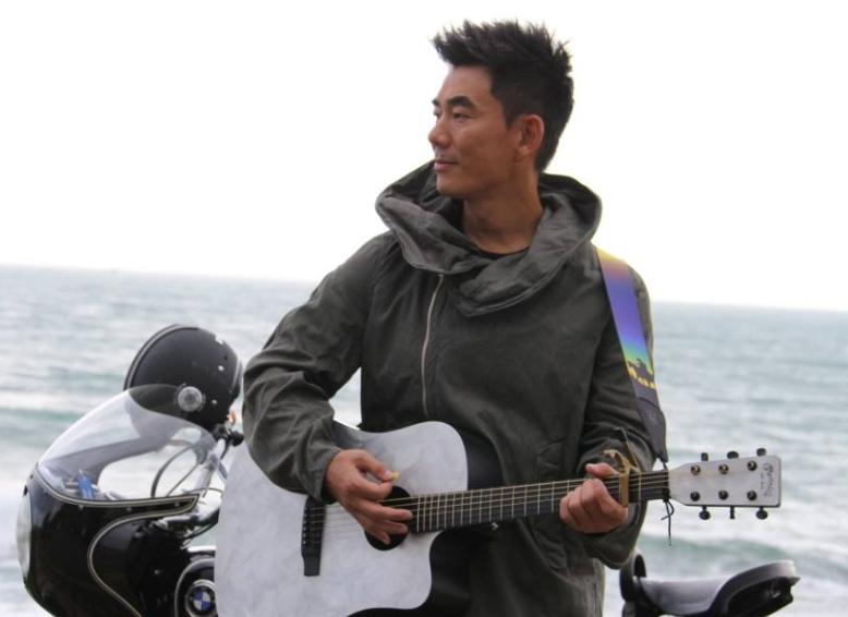 被公司冷藏5年的任贤齐，是如何被小虫“拯救”的？