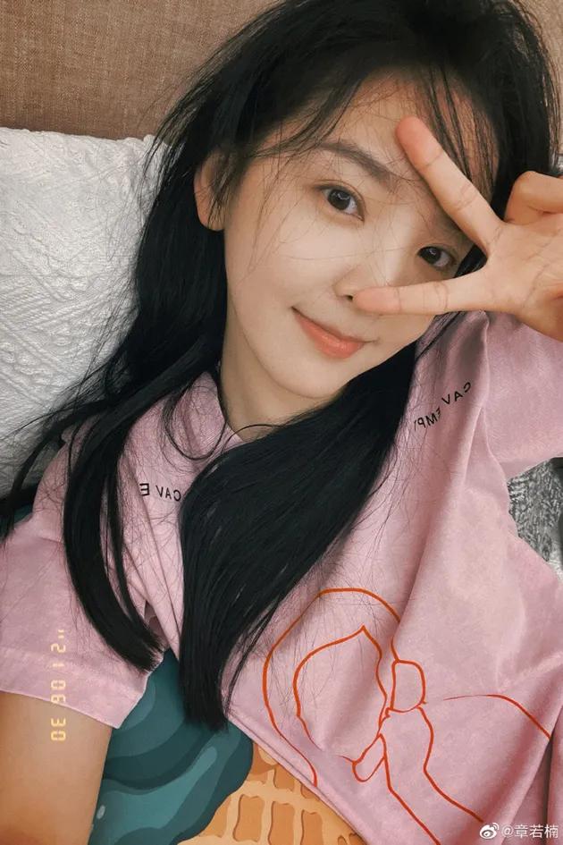 校园青春剧机智的上半场,七月与安生陈都灵沈月闺蜜