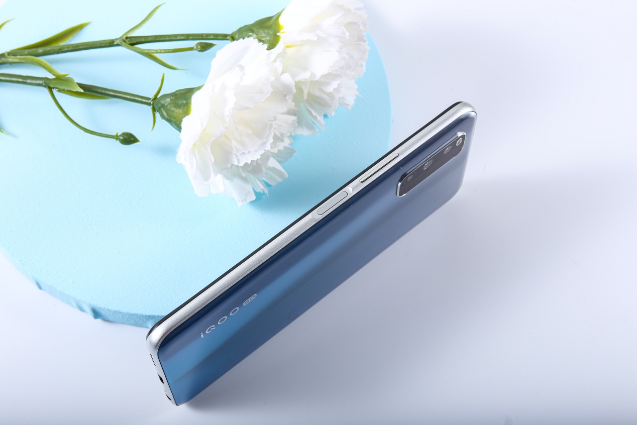 两千元以下真香手机,两千元游戏真香机