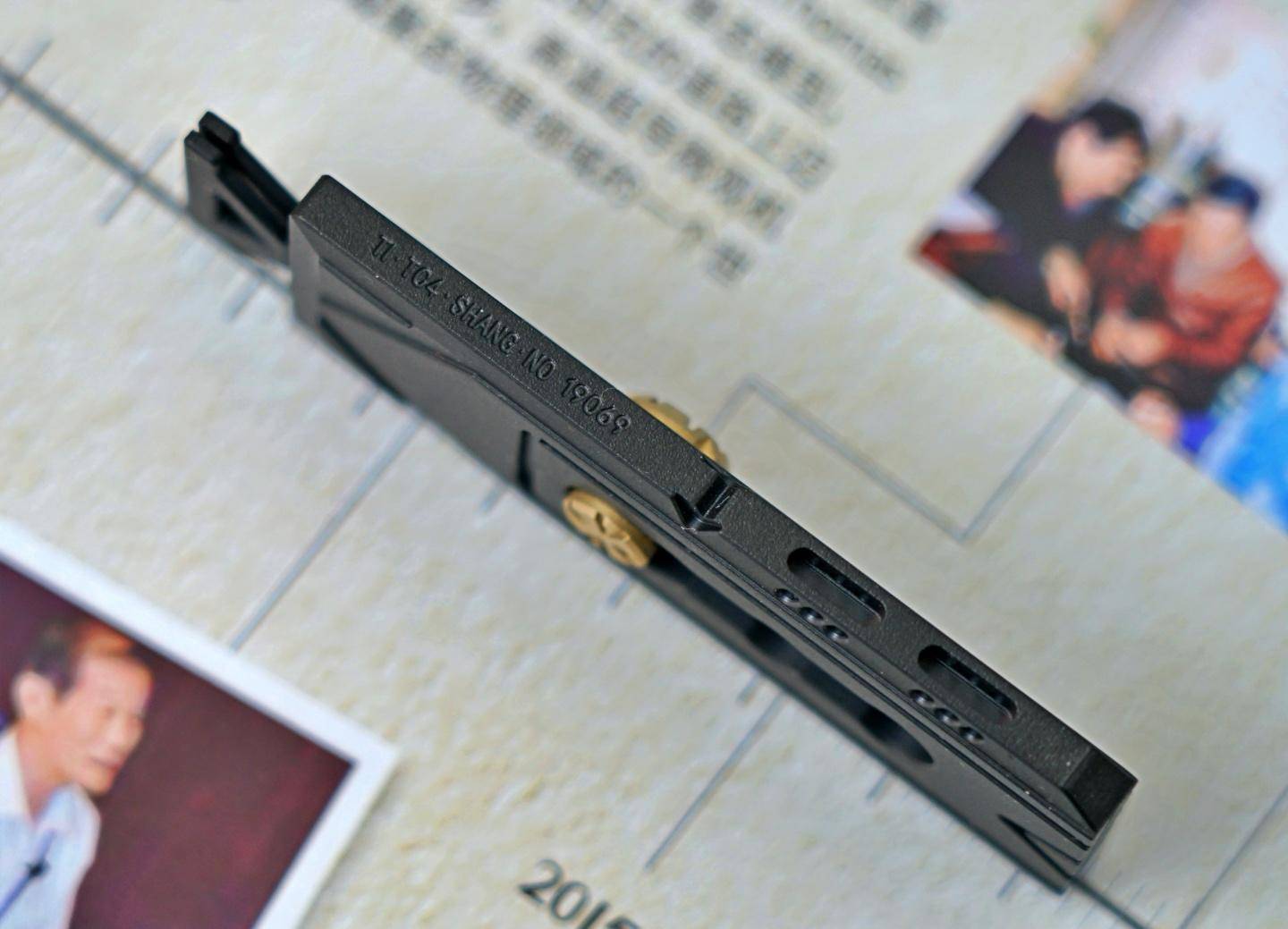 有锋度有颜值：斐戈FEGVE壁纸刀《商》上手体验