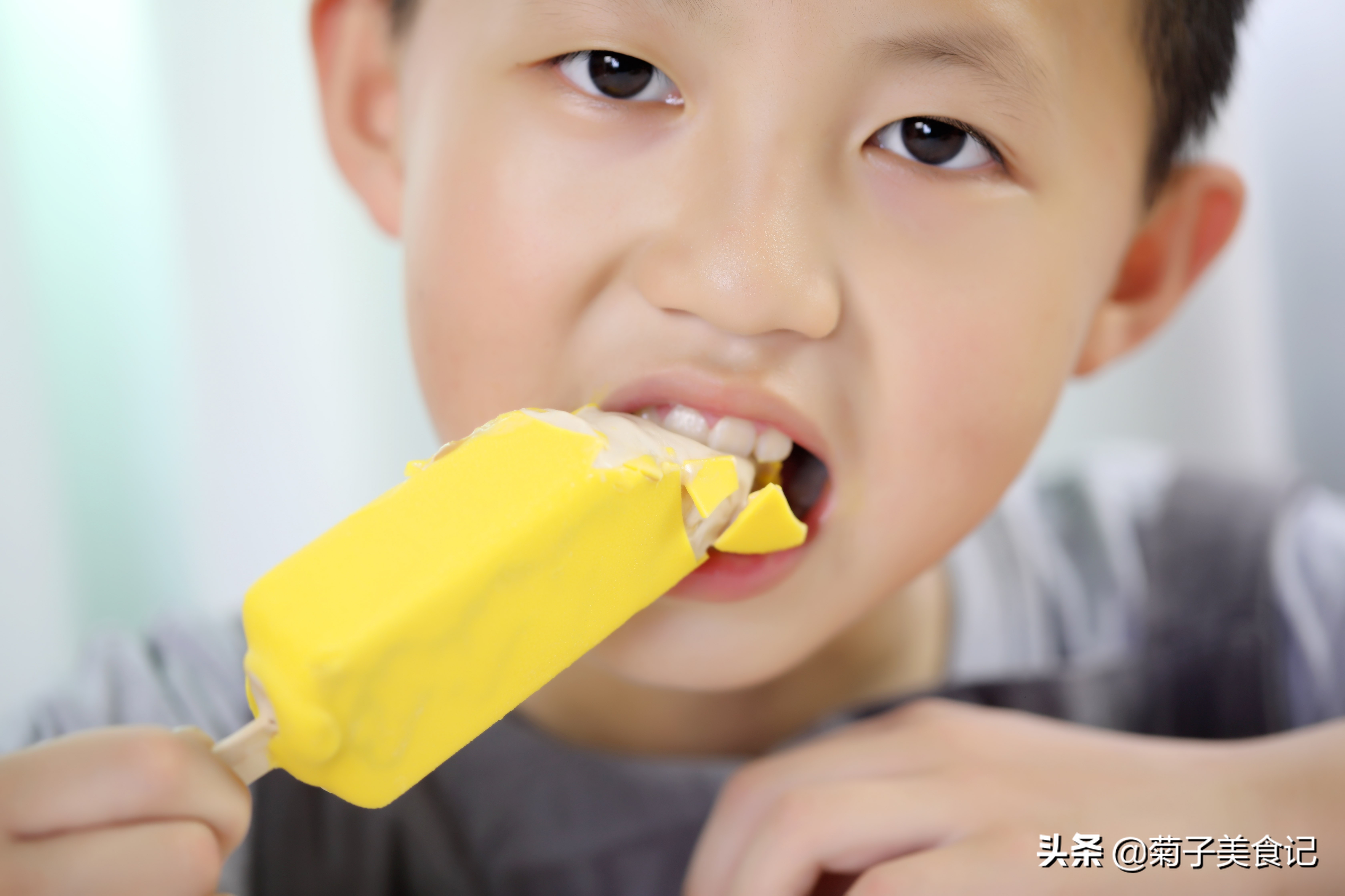 夏天少不了的冰淇淋,夏天雪糕冰淇淋