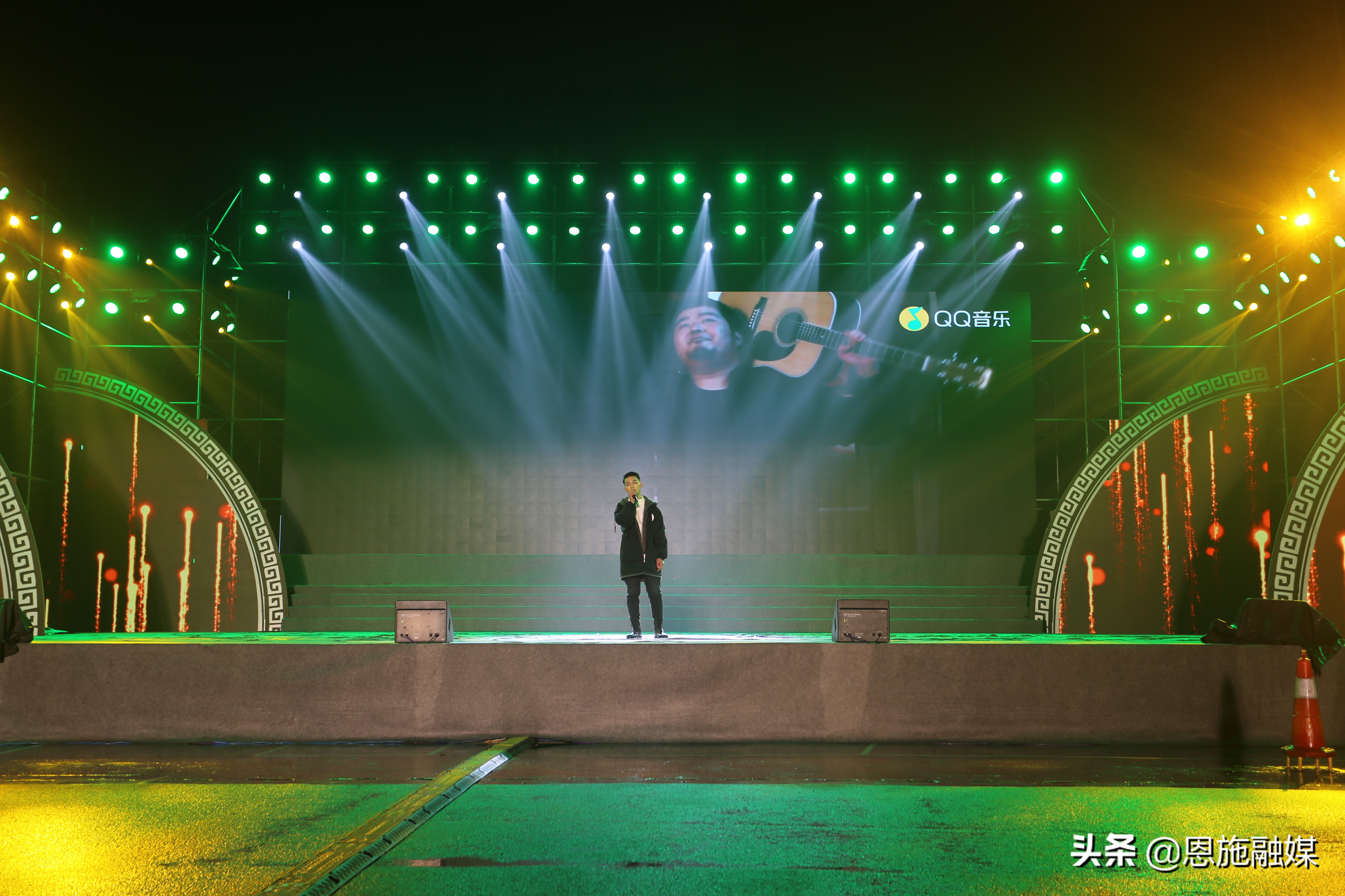 校园歌手大赛震撼表演,校园歌手大赛震撼全场的歌曲