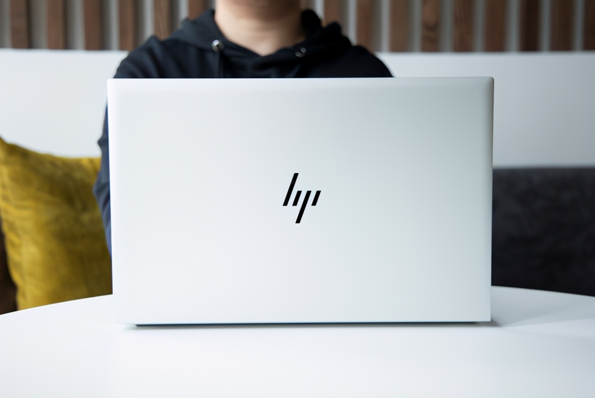 惠普elitebook965g9战x,惠普战x值得买吗