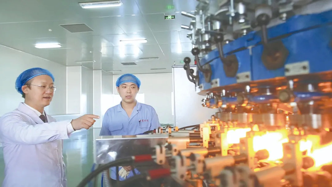 绝不能被西方“卡脖子”！王焕一：为中国药玻燃起一炉火种