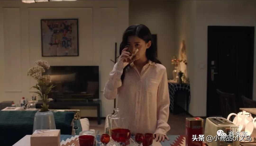 精英律师罗槟栗娜片段,精英律师罗槟去栗娜家里