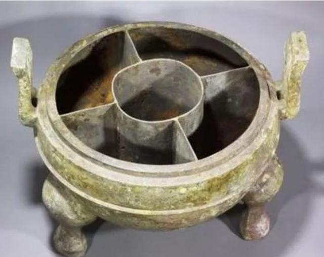 麻辣烫是东北的还是四川的,东北和四川的麻辣烫哪个好吃