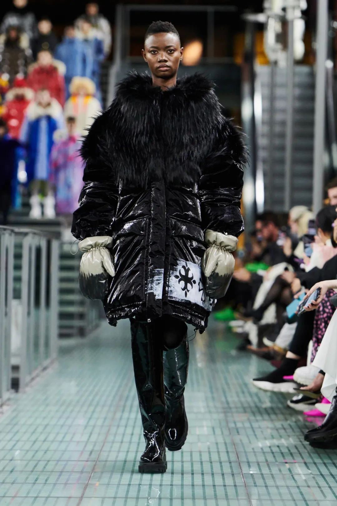 怕冷星人必备羽绒服,张天爱怕冷东北人