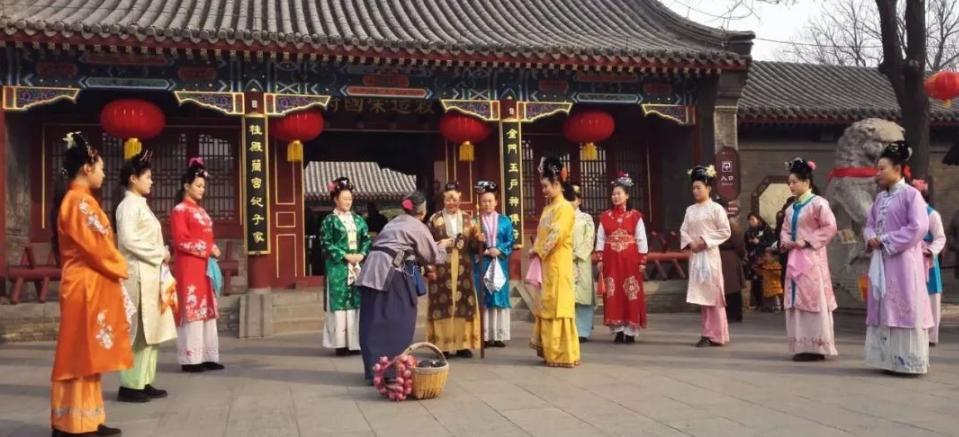 红楼梦贾宝玉最后的玉的下落,红楼梦贾宝玉戴玉的由来