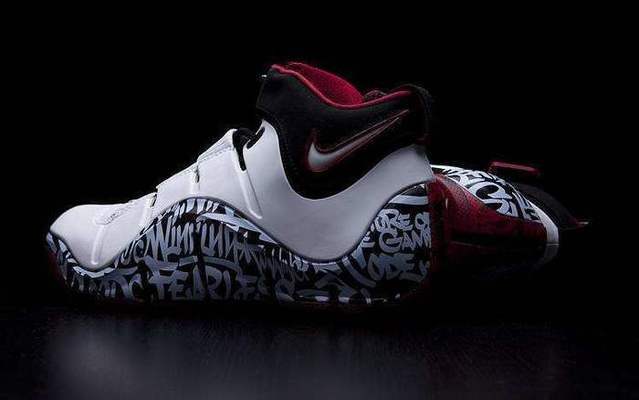 詹姆斯生涯至今发布的球鞋,詹姆斯依然联盟第一人