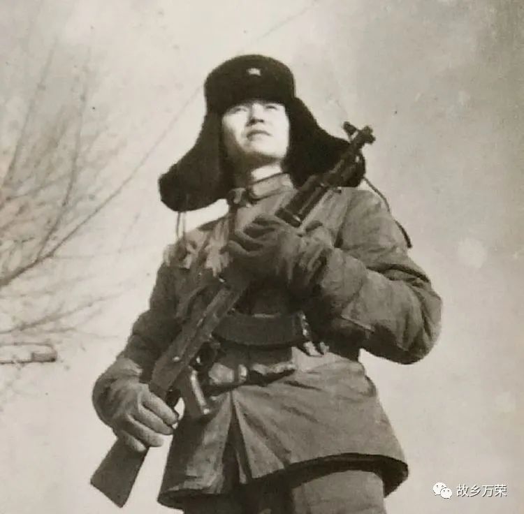 王刚为了插队去下乡,王刚早年采访