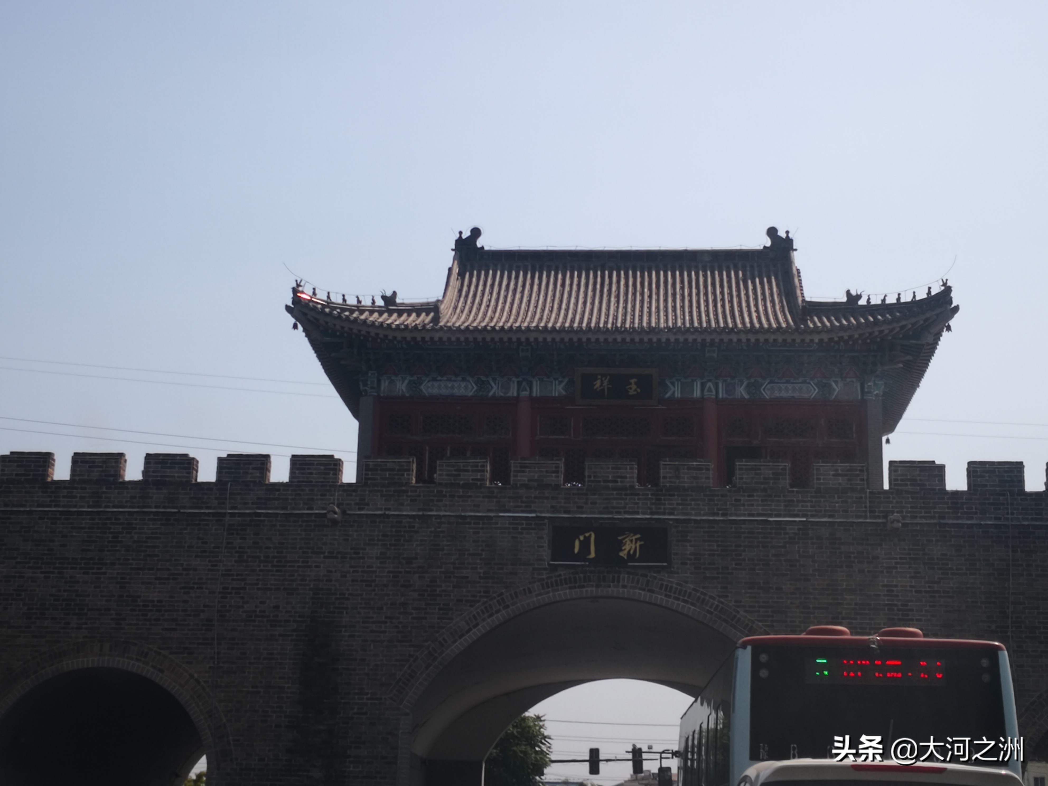 开封灌汤包和桶子鸡,开封攻略美食灌汤包