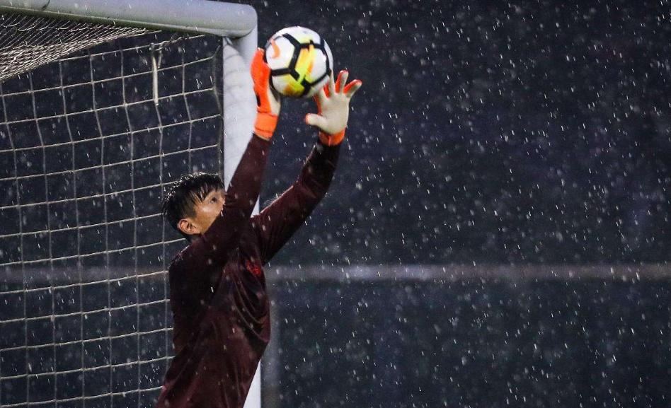 假如c罗和梅西加入国足,假如国足归化了特谢拉