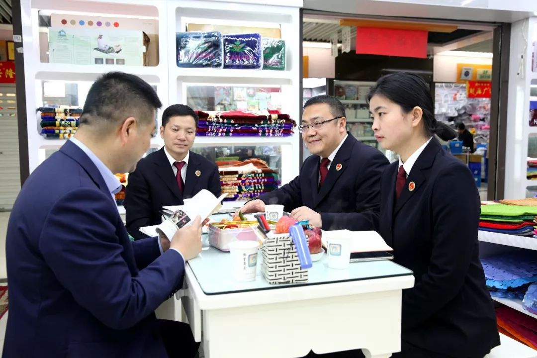 要钱“跑关系”？这个翻译多次诈骗印度商人被判刑