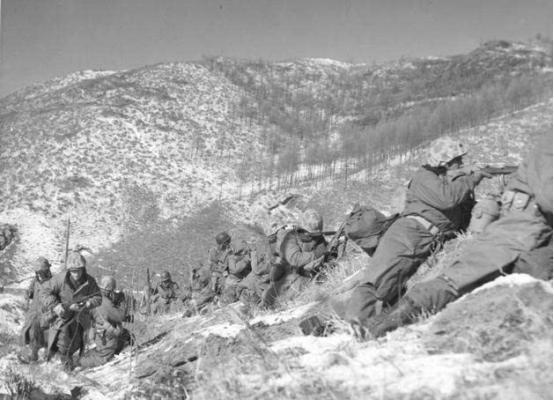 志愿军入朝第一战全歼韩军一个团,志愿军一个营被两个人包围