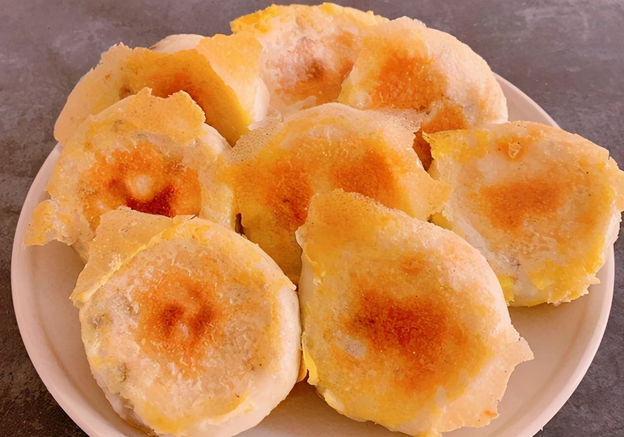 水煎包怎么做才好吃？分享详细制作过程，松软鲜香，底部焦黄不糊