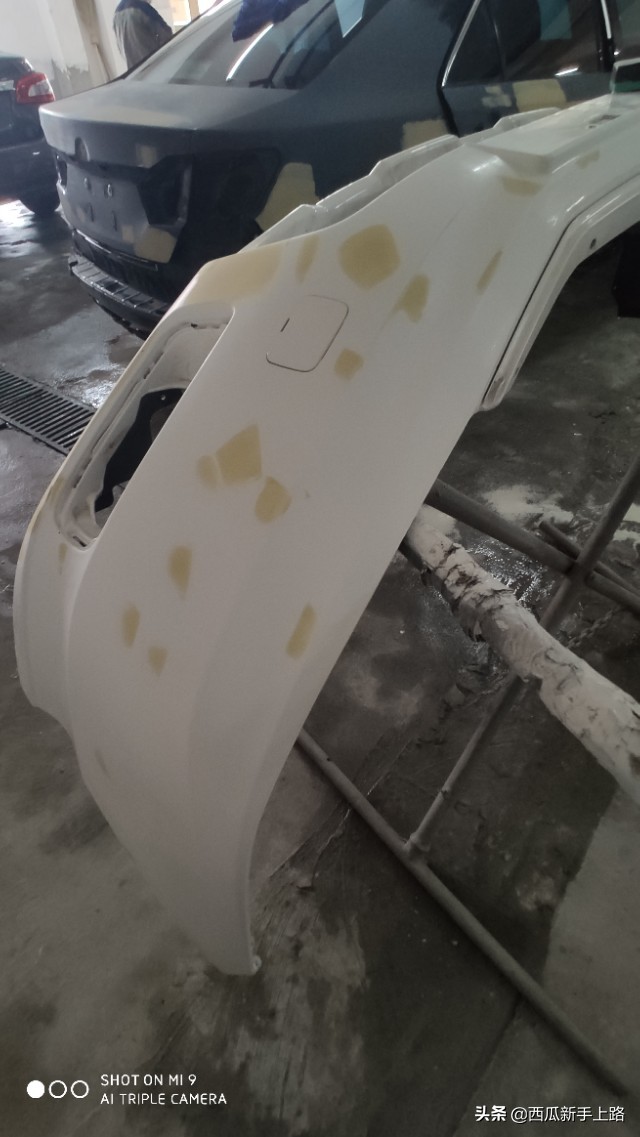 汽车保险杠最简单修复,汽车保险杠塑料件修复视频