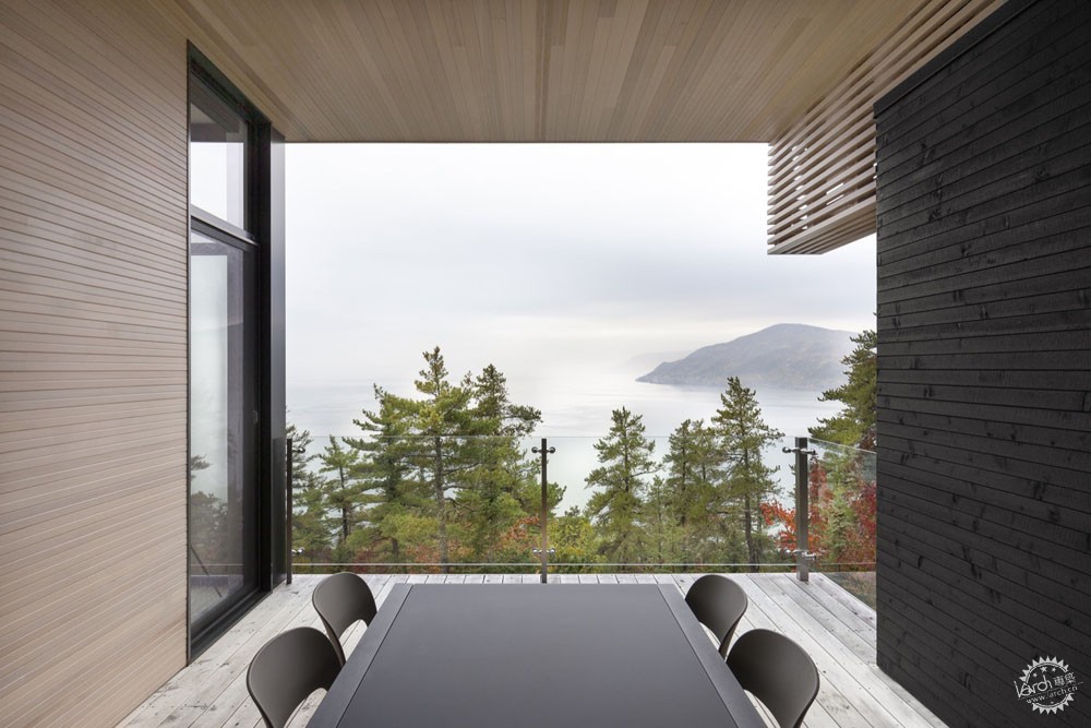 悬崖别墅结构,挂在悬崖峭壁上的房子