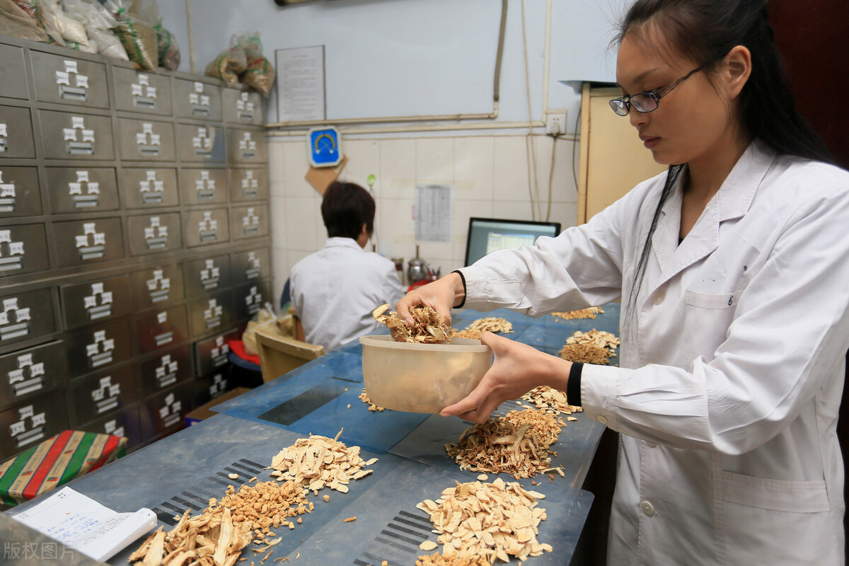 湿气，百病之源！国医教父丁甘仁的一张方子，扫清体内“湿毒”