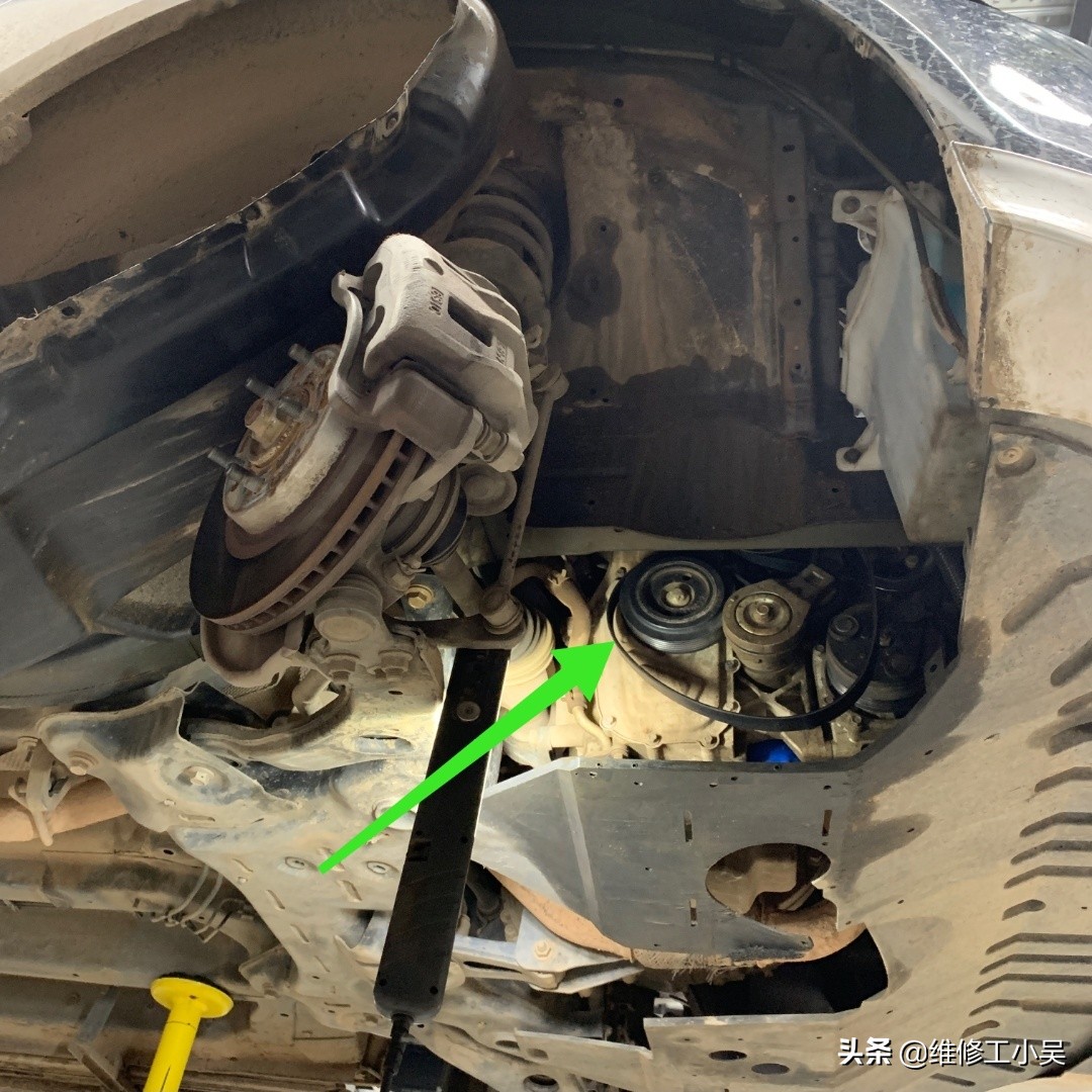 众泰汽车发动机内有刺耳异响,众泰t600打方向叽叽响