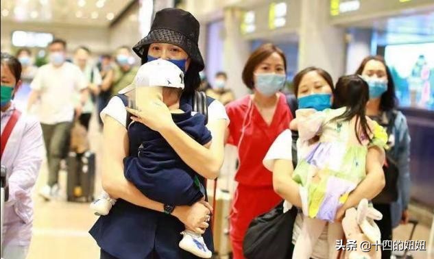 朱丹久违晒一家四口秀幸福,朱丹后街男装